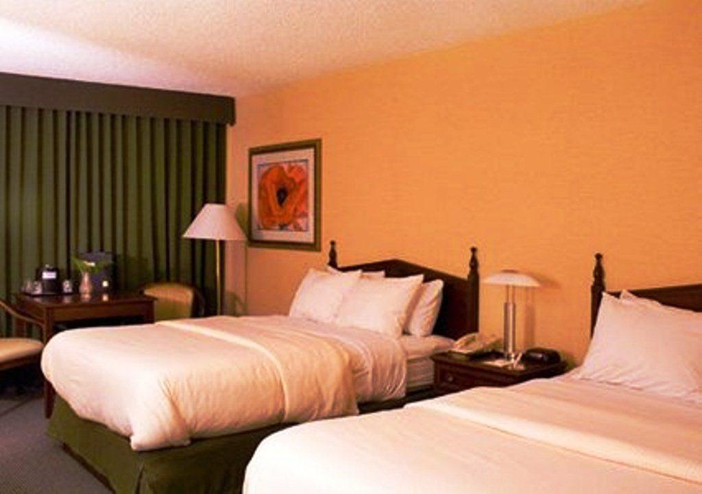Clarion Inn Conference Center โมเดสโต ภายนอก รูปภาพ