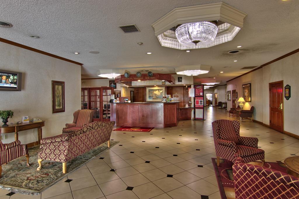 Clarion Inn Conference Center โมเดสโต ภายนอก รูปภาพ